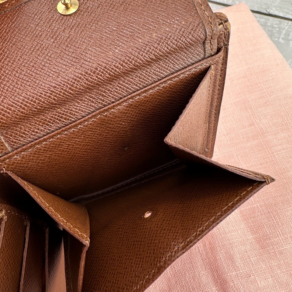 AUTHENTIC Louis Vuitton wallet or credit card holder. Canvas monogram. - Picture 6 of 14